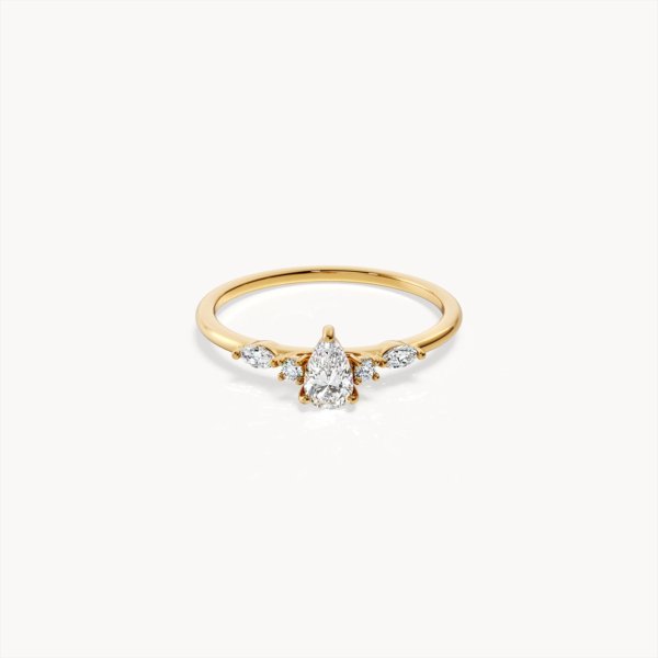 0149730_EDIT_GG_01.jpg Prong Setting Side Stone Diamond Engagement Ring