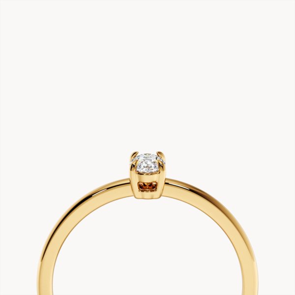Minimalistic Plain Engagement Ring
